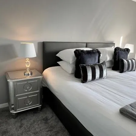 Modern & Spacious 2 Bed Merchant City Apart-High St Glasgow Exterior photo