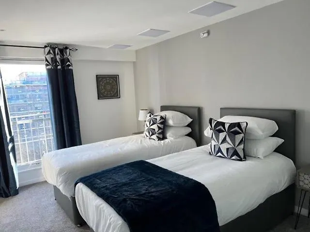 Modern & Spacious 2 Bed Merchant City Apart-High St