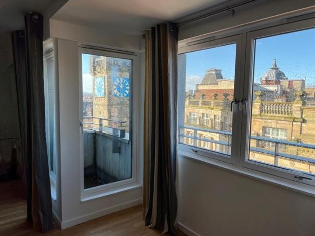 Modern & Spacious 2 Bed Merchant Apart-high St Apartment Glasgow