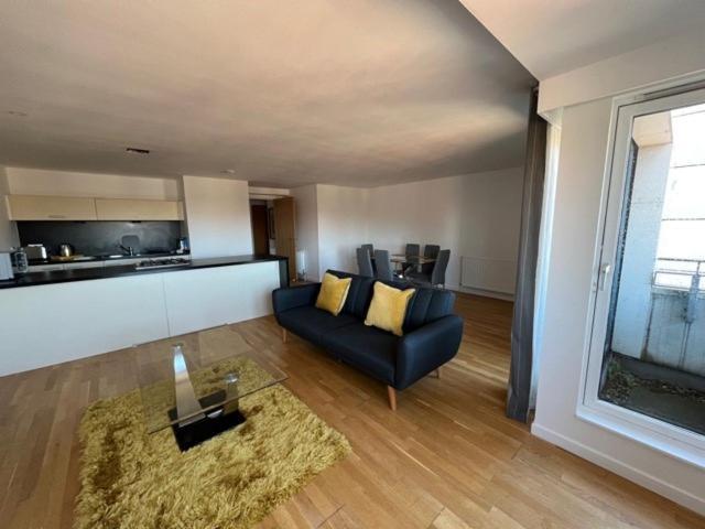 Modern & Spacious 2 Bed Merchant Apart-high St Glasgow